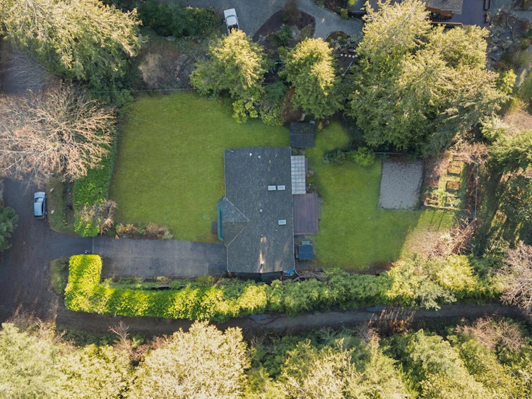 1559 Park Avenue, Roberts Creek, BC, V0N 2W2 - 35