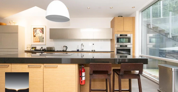 8480, Citrus Wynd, West Vancouver, BC, V7W 3H1 - 8