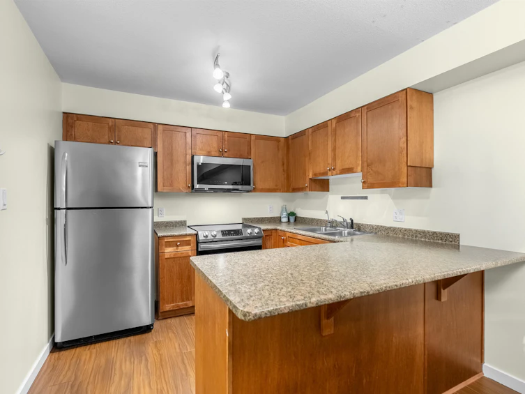 101-33960 Old Yale Road, Abbotsford, BC, V2S 2J9 - 4