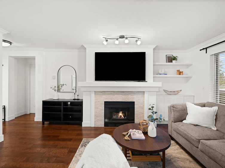 304-20110 Michaud Crescent, Langley, BC, V3A 4B1 - 4