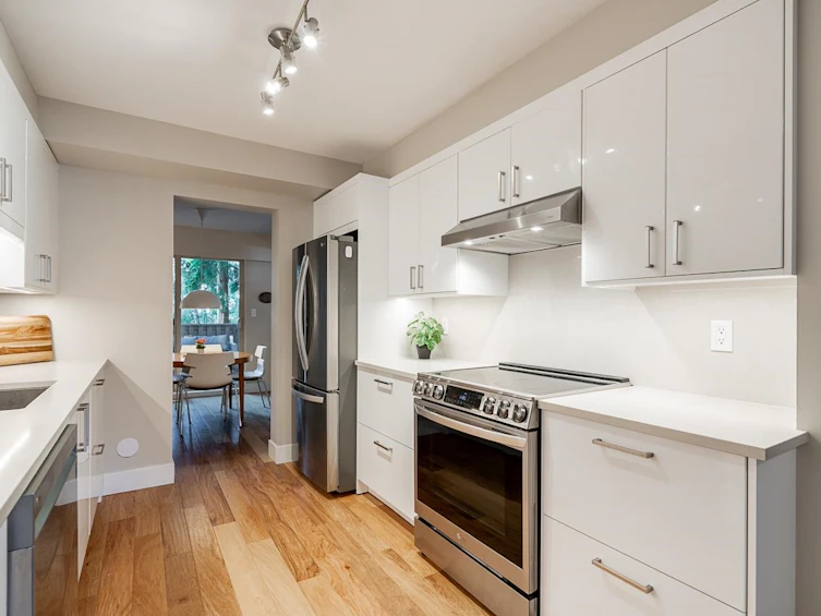 2076 Purcell Way, North Vancouver, BC, V7J 3K3 - 12