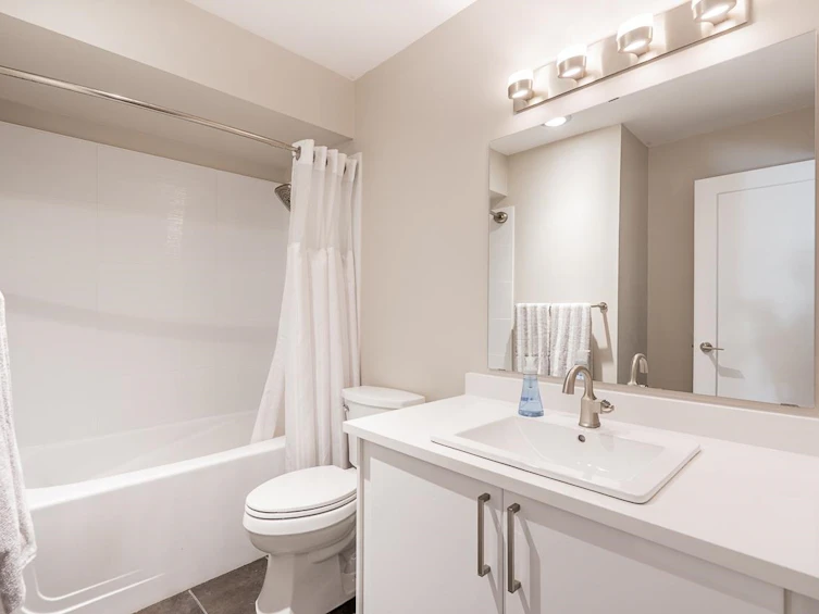 2076 Purcell Way, North Vancouver, BC, V7J 3K3 - 22