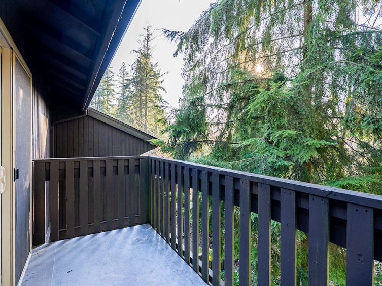2076 Purcell Way, North Vancouver, BC, V7J 3K3 - 18