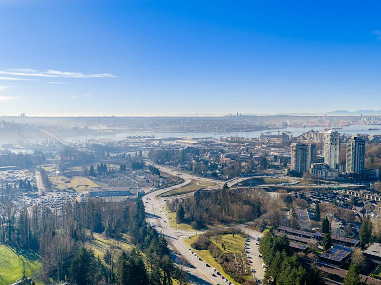 2076 Purcell Way, North Vancouver, BC, V7J 3K3 - 33