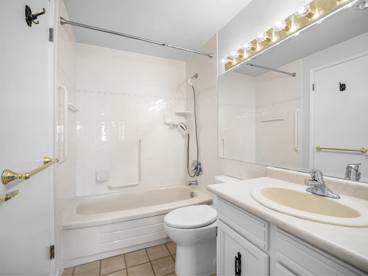301-134 W 20th Street, North Vancouver, BC, V7M 1Y4 - 15