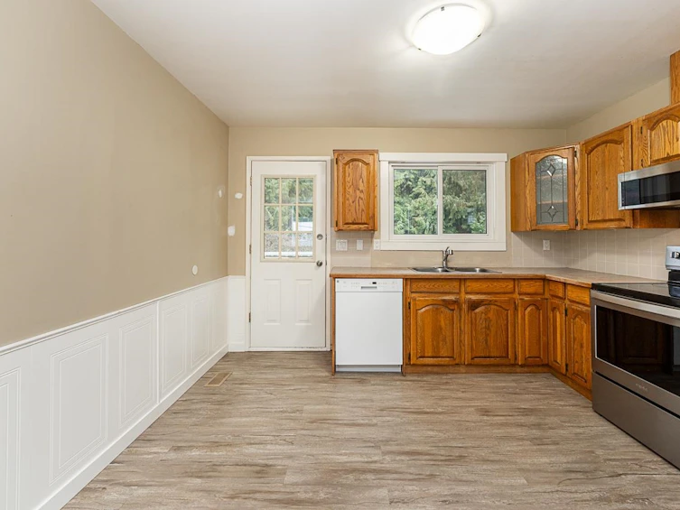 1819 Chalmers Avenue, Port Coquitlam, BC, V3B 2T3 - 5