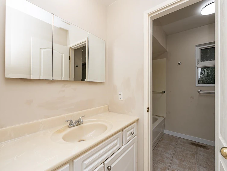 1819 Chalmers Avenue, Port Coquitlam, BC, V3B 2T3 - 17