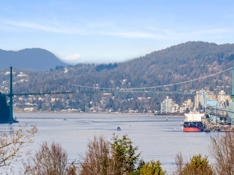 2558 Dundas Street, Vancouver, BC, V5K 1P8 - 28