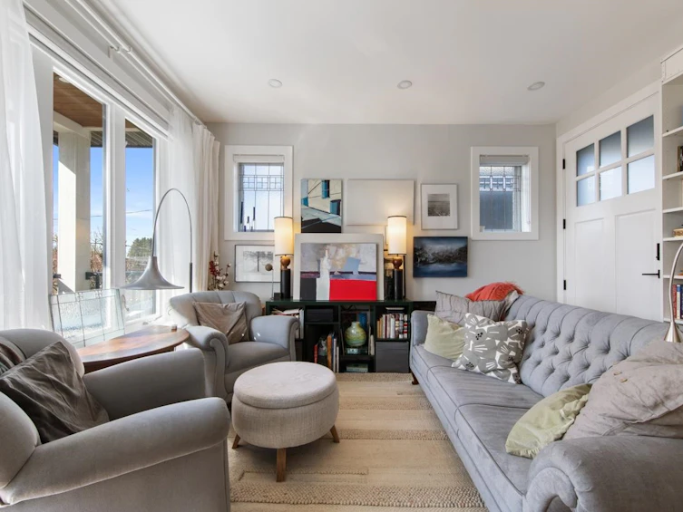 2558 Dundas Street, Vancouver, BC, V5K 1P8 - 4