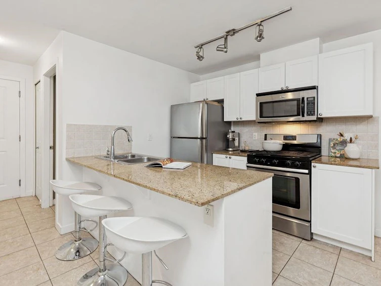 306-2636 E Hastings Street, Vancouver, BC, V5K 0A4 - 15