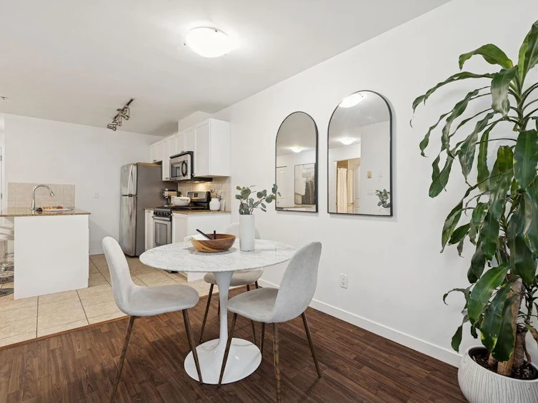 306-2636 E Hastings Street, Vancouver, BC, V5K 0A4 - 4