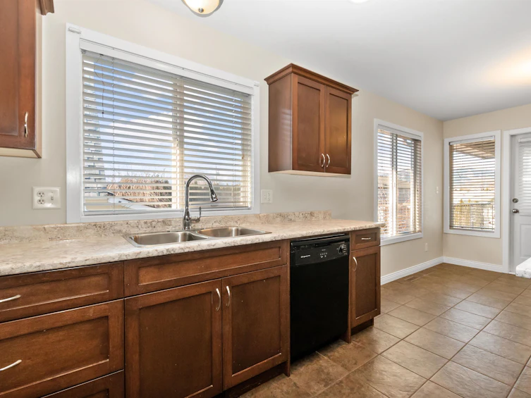 46151 Third Avenue, Chilliwack, BC, V2P 1R7 - 15
