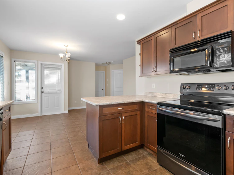 46151 Third Avenue, Chilliwack, BC, V2P 1R7 - 14