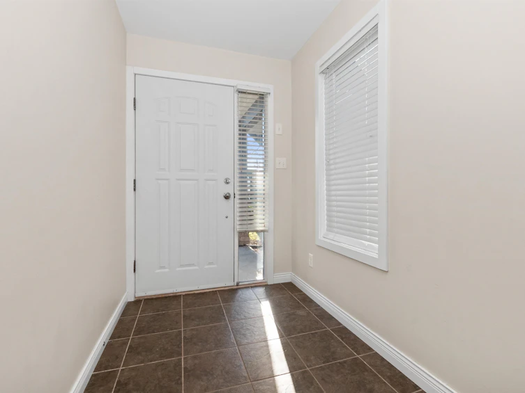 46151 Third Avenue, Chilliwack, BC, V2P 1R7 - 4