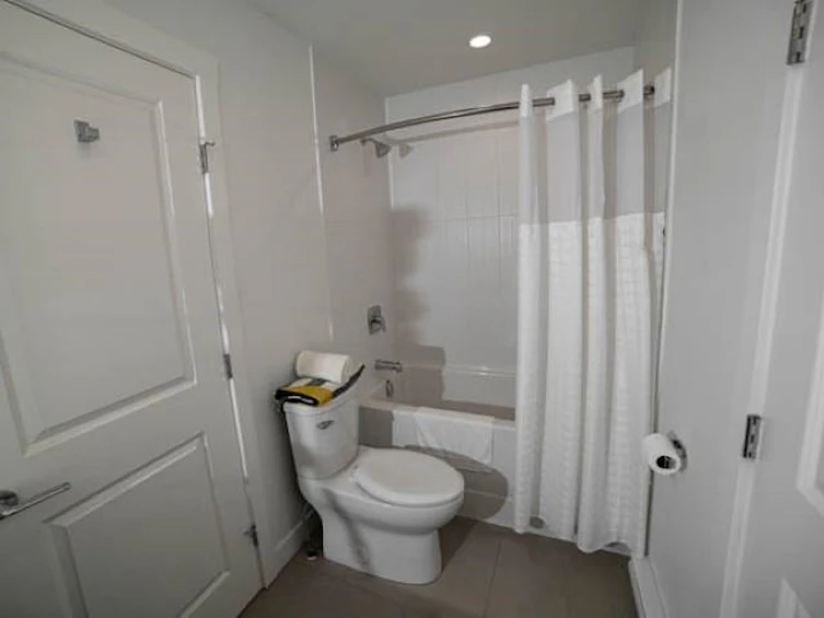A201-20487 65 Ave Avenue, Langley, BC, V2Y 3K8 - 6