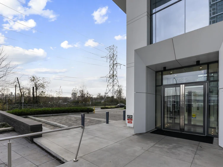 2504-2425 Alpha Avenue, Burnaby, BC, V5C 0N6 - 24