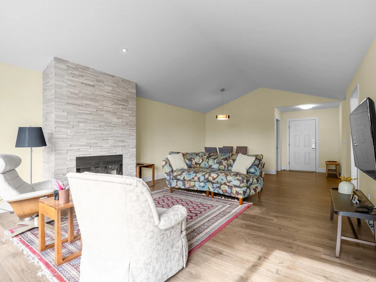 303-7671 Abercrombie Drive, Richmond, BC, V6Y 3N3 - 5