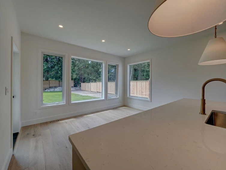 385 Solaz Place, Gibsons, BC, V0N 1V5 - 9