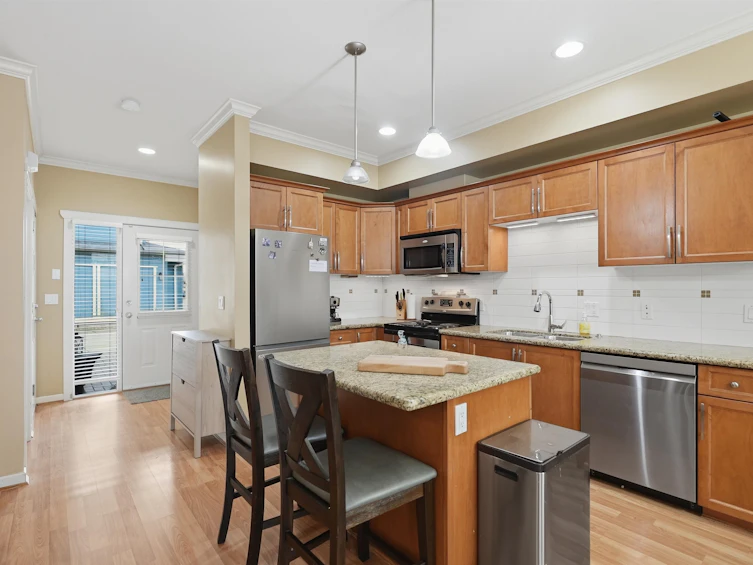 7-4910 Central Avenue, Delta, BC, V4K 2G6