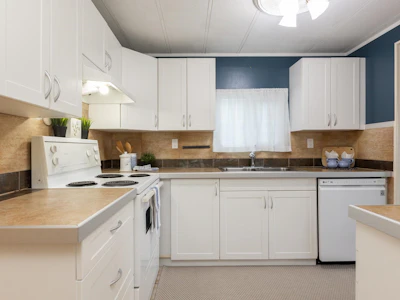 50-15875 20 Avenue - 4