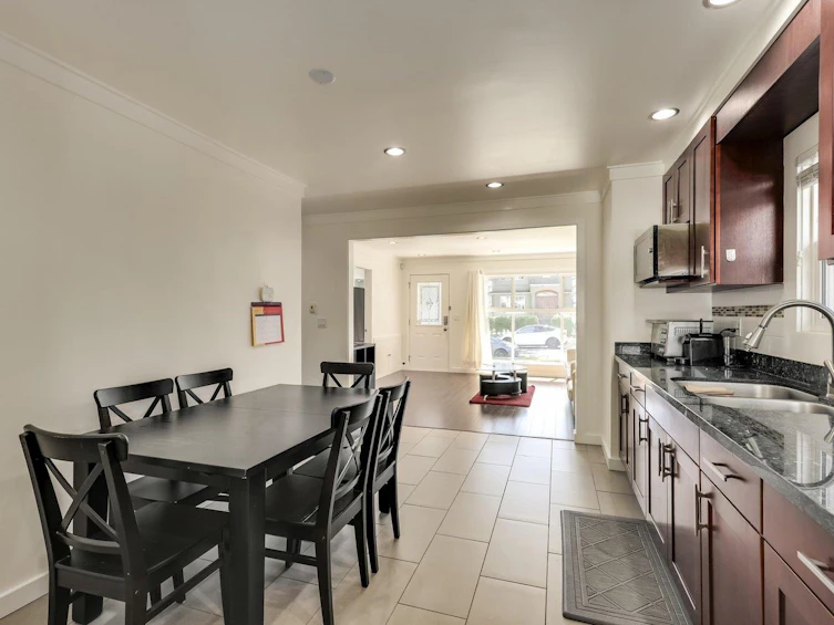 2241 E 43rd Avenue, Vancouver, BC, V5P 1M8 - 8