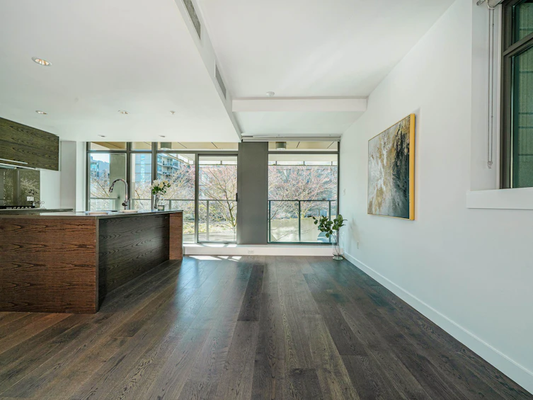 203-5782 Berton Avenue, Vancouver, BC, V6S 0C1 - 5