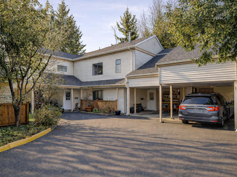 14 - 21707 Dewdney Trunk Road, Maple Ridge BC V2X 3G8