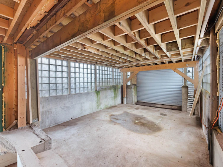 2675 Dundas Street, Vancouver, BC, V5K 1R1 - 25