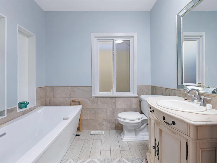2675 Dundas Street, Vancouver, BC, V5K 1R1 - 13