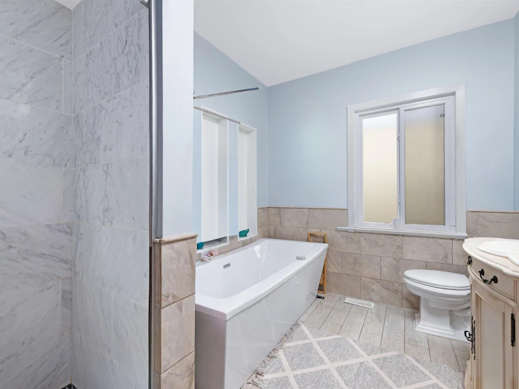 2675 Dundas Street, Vancouver, BC, V5K 1R1 - 12