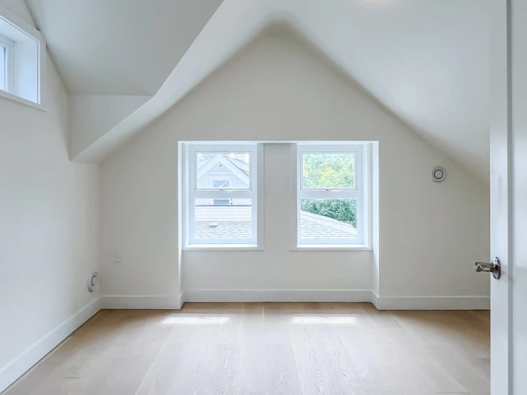 1157 Keefer Street, Vancouver, BC, V6A 1Z2 - 11