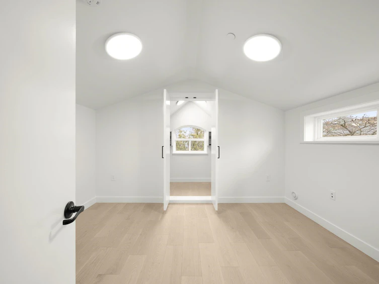 1161 Keefer Street, Vancouver, BC, V6A 1Z2 - 16