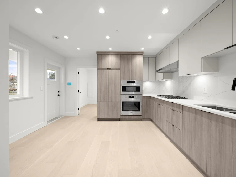1161 Keefer Street, Vancouver, BC, V6A 1Z2 - 9