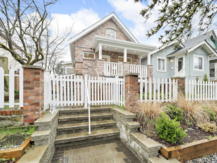 1161 Keefer Street, Vancouver, BC, V6A 1Z2