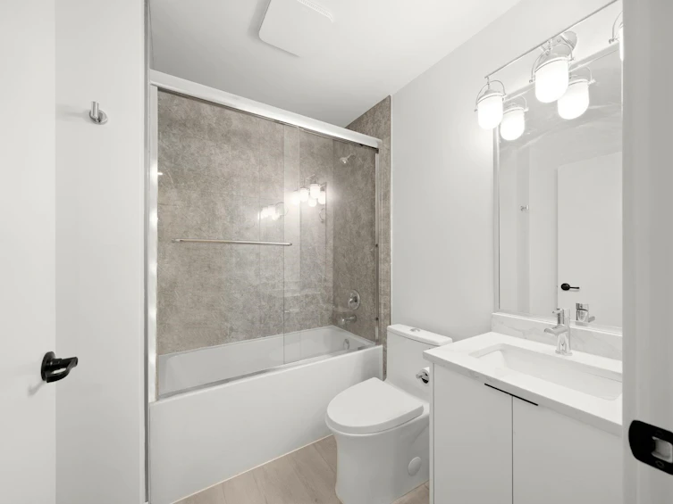 1161 Keefer Street, Vancouver, BC, V6A 1Z2 - 30