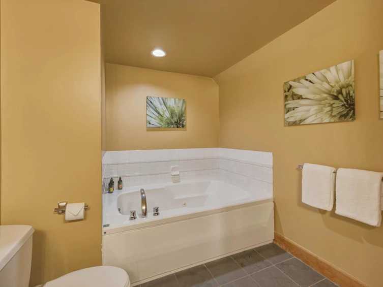 8-4628 Blackcomb Way, Whistler, BC, V8E 0H2 - 23