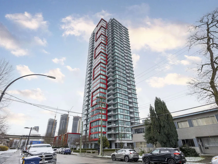 705-6658 Dow Avenue, Burnaby, BC, V5H 0C7