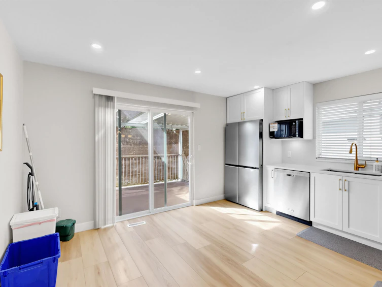 3055 Rothbury Place, Burnaby, BC, V5A 4J5 - 7
