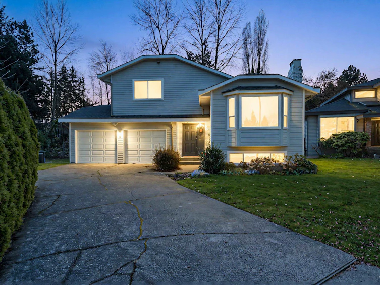 3055 Rothbury Place, Burnaby, BC, V5A 4J5