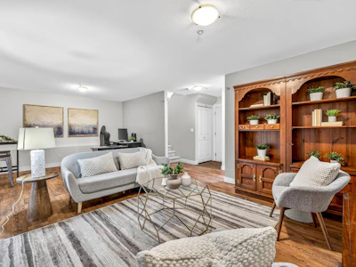 17-19932 70 Avenue - 4