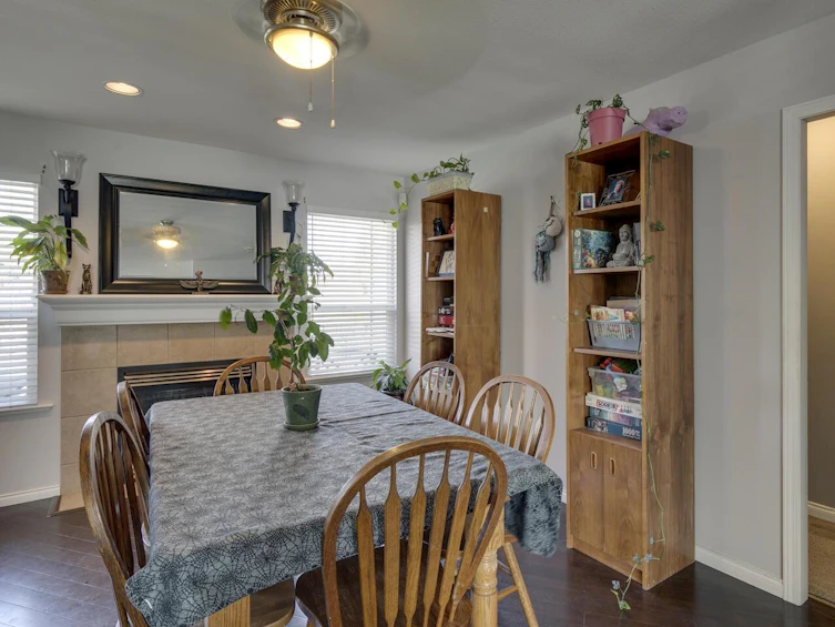 8478 Doerksen Drive, Mission, BC, V2V 7C4 - 10