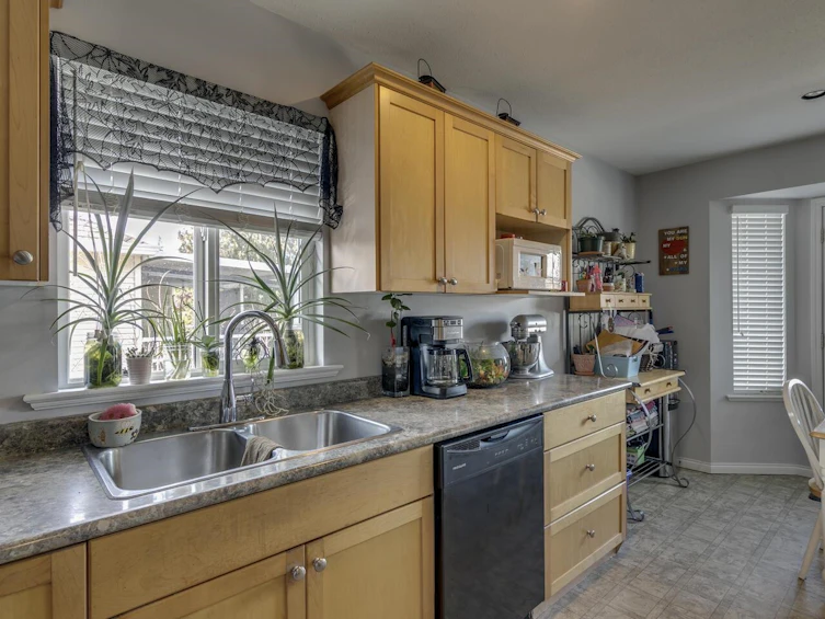 8478 Doerksen Drive, Mission, BC, V2V 7C4 - 14