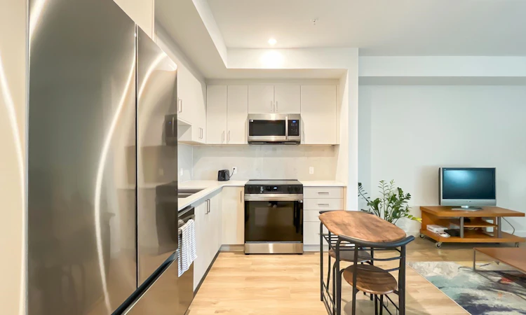 E301-13858 108 Avenue