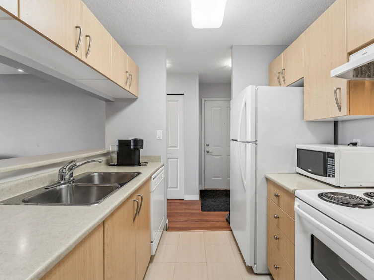 901-3520 Crowley Drive, Vancouver, BC, V5R 6G9 - 11