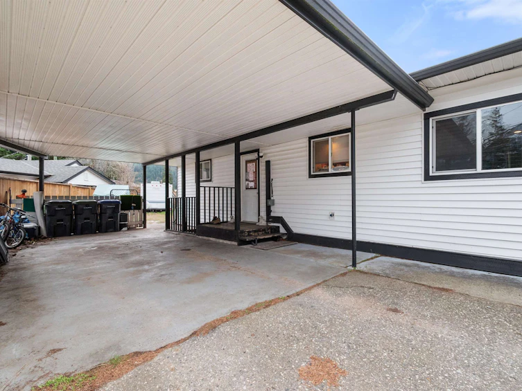439 5th Avenue, Hope, BC, V0X 1L0 - 4