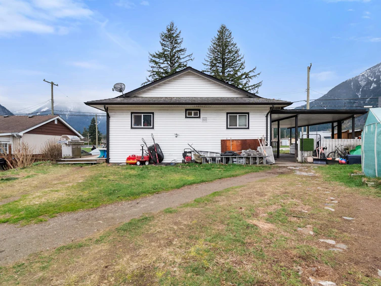 439 5th Avenue, Hope, BC, V0X 1L0 - 38