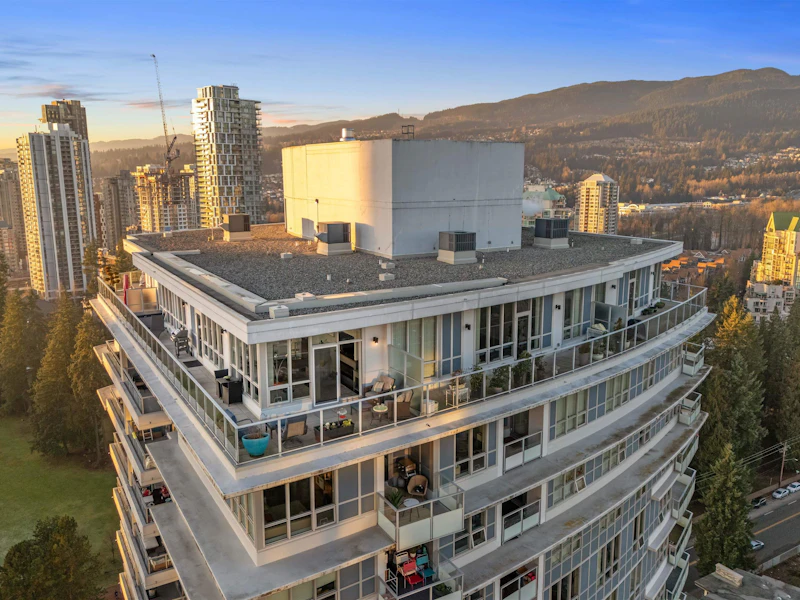 2903 - 3093 Windsor Gate, Coquitlam BC