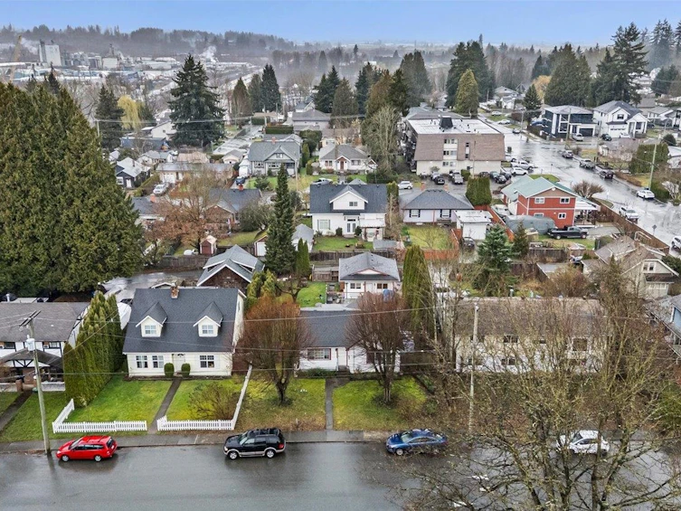 33943 Pine Street, Abbotsford, BC, V2S 2P4 - 22