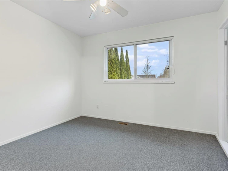 33943 Pine Street, Abbotsford, BC, V2S 2P4 - 8