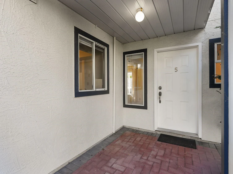 5-4890 48 Avenue, Delta, BC, V4K 1V3 - 4